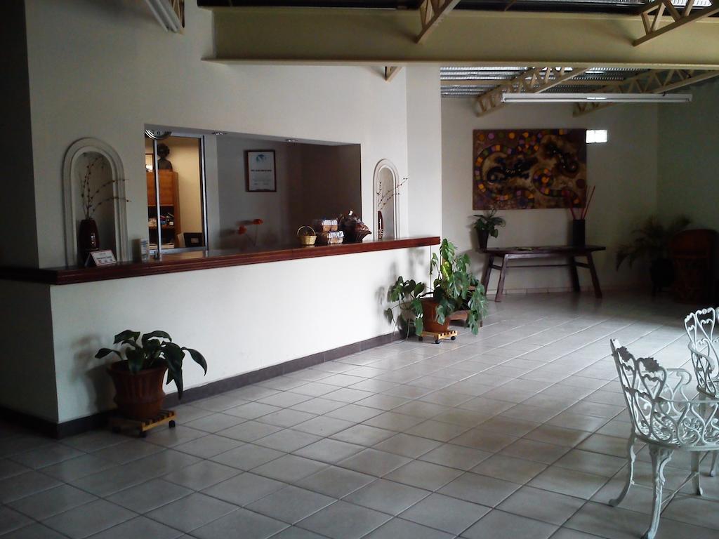 Hotel Los Balcones パラス・デ・ラ・フエンテ エクステリア 写真